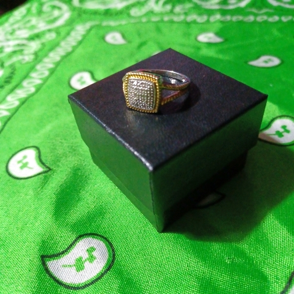 Diamond Ring Two Tone Gold/Silver - Picture 2 of 4